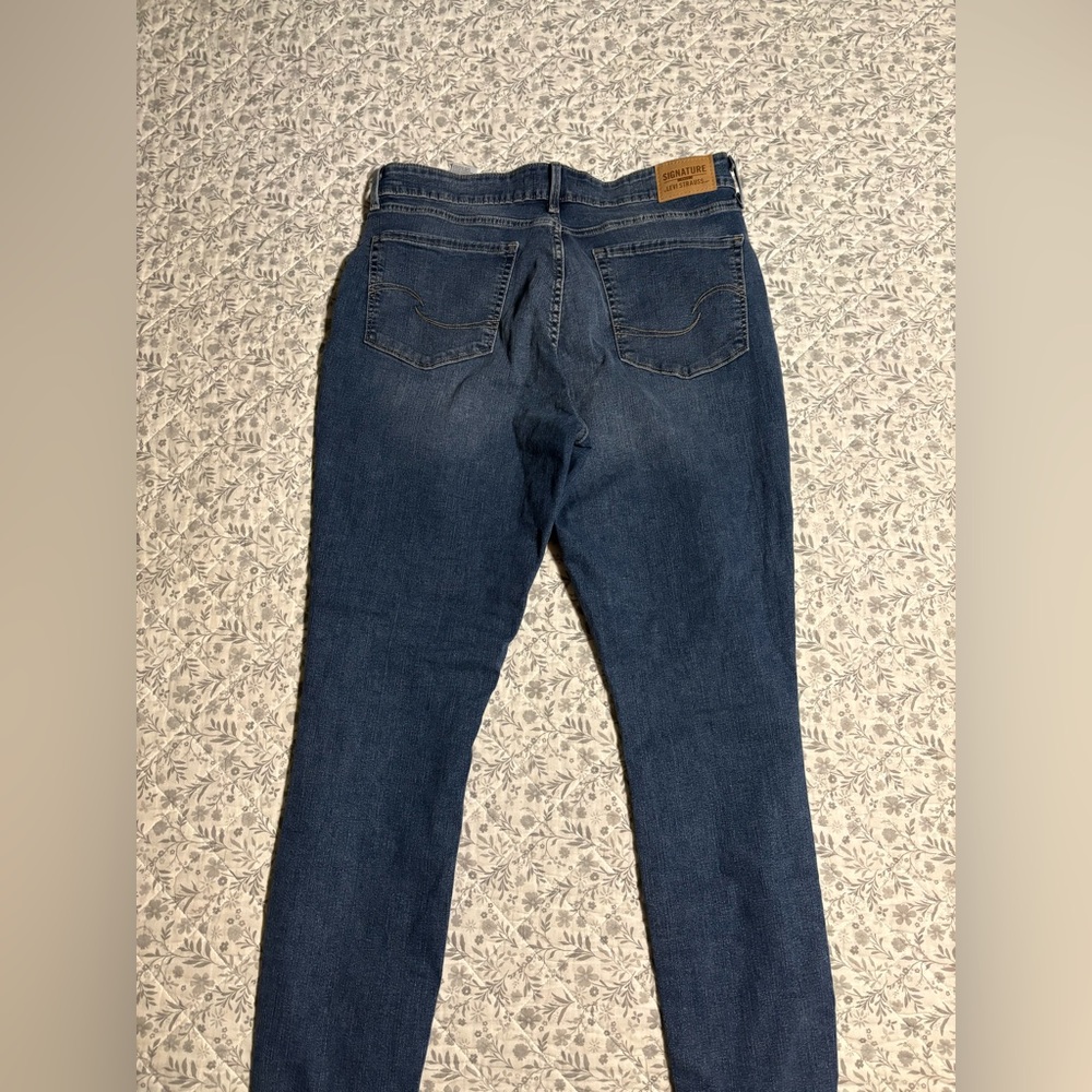 Levis Strauss signature 14M